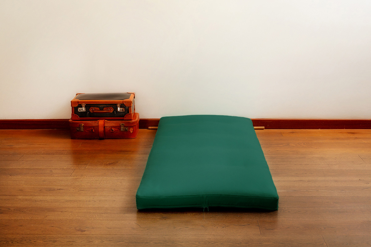 futon-da-appendere-a-parete-Onfuton-02